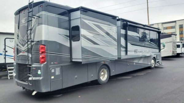 2023 Coachmen Sportscoach RD 403QS - Image 5