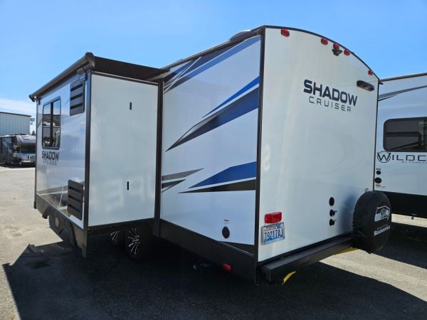 2023 Cruiser RV Shadow Cruiser 239RBS - Image 4