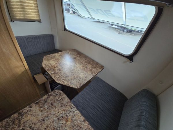 2023 Escape 17B - Image 14