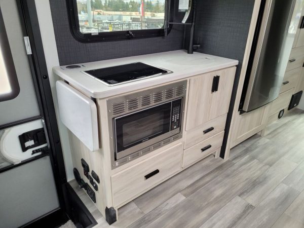 2023 Forest River Sunseeker MBS 2400T - Image 12