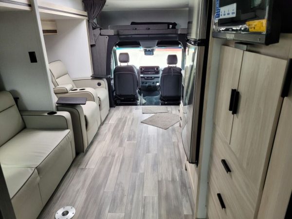 2023 Forest River Sunseeker MBS 2400T - Image 9