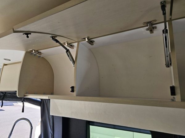 2023 Pleasure-Way Ontour 2.0 - Image 23
