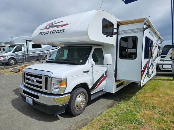 2023 Thor Motor Coach Four Winds 27R - Image 2