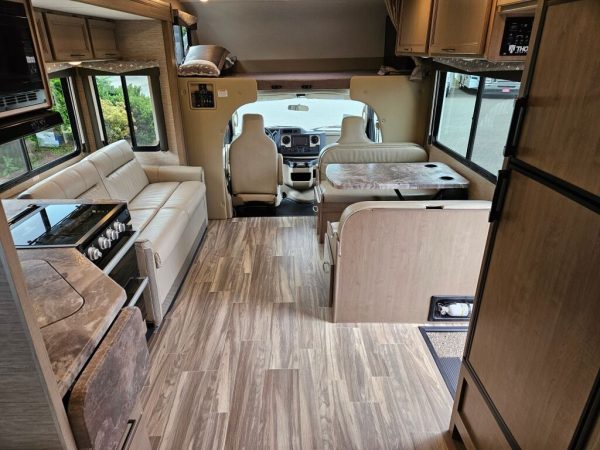 2023 Thor Motor Coach Four Winds 27R - Image 9