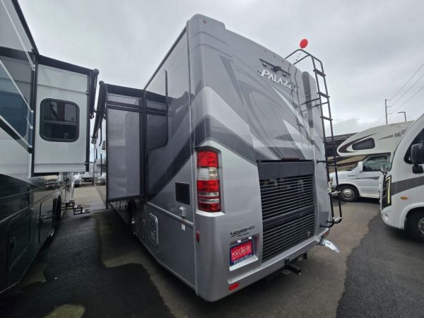 2023 Thor Motor Coach Palazzo 33.5 - Image 4