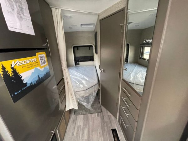 2023 Thor Motor Coach Vegas 25.7 - Image 15