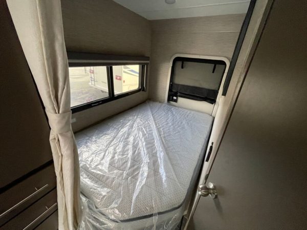 2023 Thor Motor Coach Vegas 25.7 - Image 16
