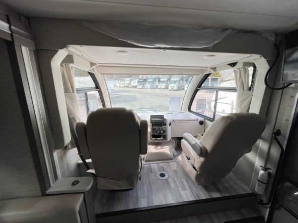 2023 Thor Motor Coach Vegas 25.7 - Image 9
