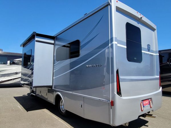 2023 Tiffin Motorhomes Wayfarer 25JW - Image 3