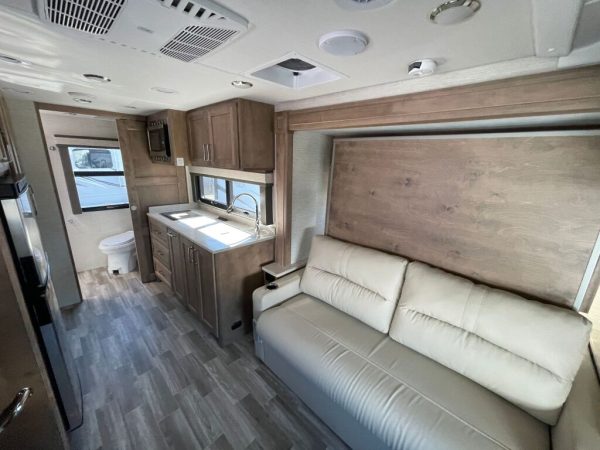 2023 Tiffin Motorhomes Wayfarer 25JW - Image 20
