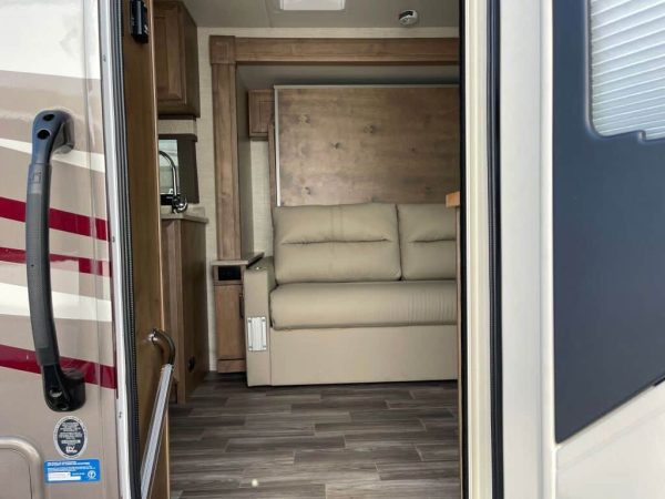 2023 Tiffin Motorhomes Wayfarer 25JW - Image 6