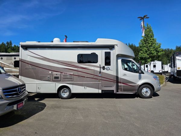 2023 Tiffin Motorhomes Wayfarer 25RW - Image 3