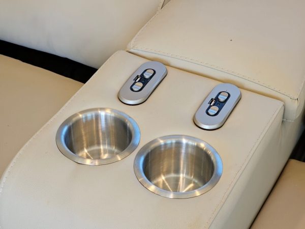 2023 Tiffin Motorhomes Wayfarer 25RW - Image 21