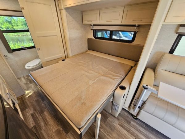 2023 Tiffin Motorhomes Wayfarer 25RW - Image 24