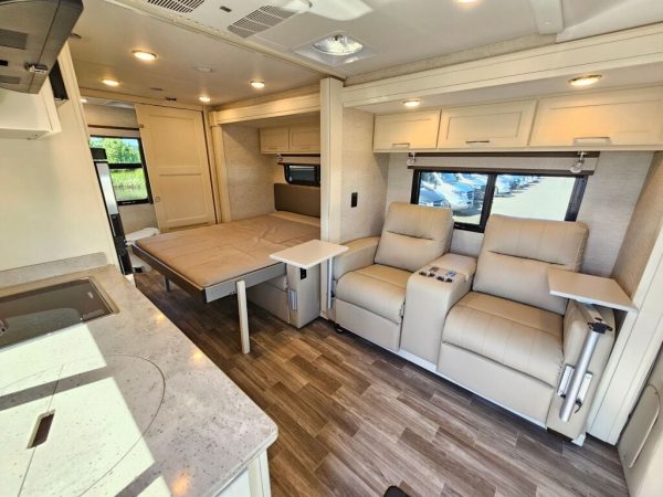 2023 Tiffin Motorhomes Wayfarer 25RW - Image 10