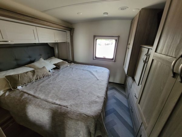 2023 Winnebago Adventurer 34W - Image 13