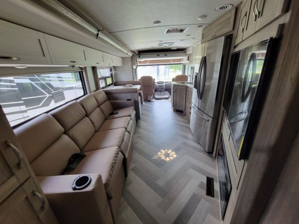 2023 Winnebago Adventurer 34W - Image 17