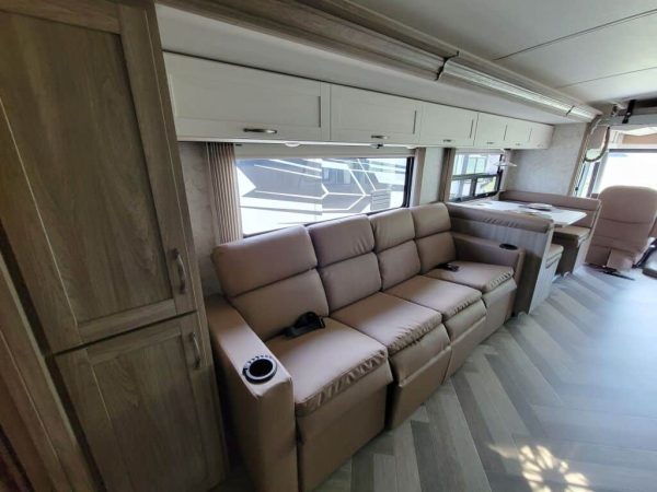 2023 Winnebago Adventurer 34W - Image 18