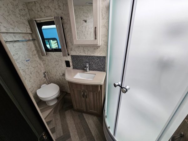 2023 Winnebago Adventurer 34W - Image 11