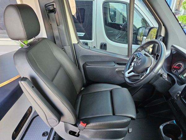 2023 Winnebago Revel 44E - Image 24
