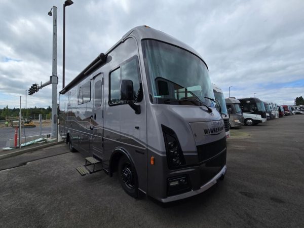2023 Winnebago Vista 29V - Image 2