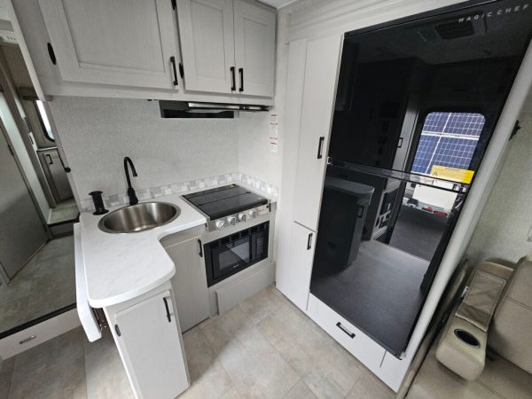 2024 Coachmen Freelander 26DS - Image 11