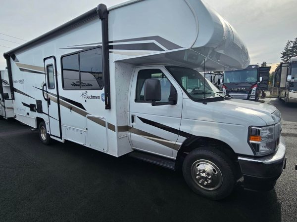 2024 Coachmen Freelander 26DS - Image 18