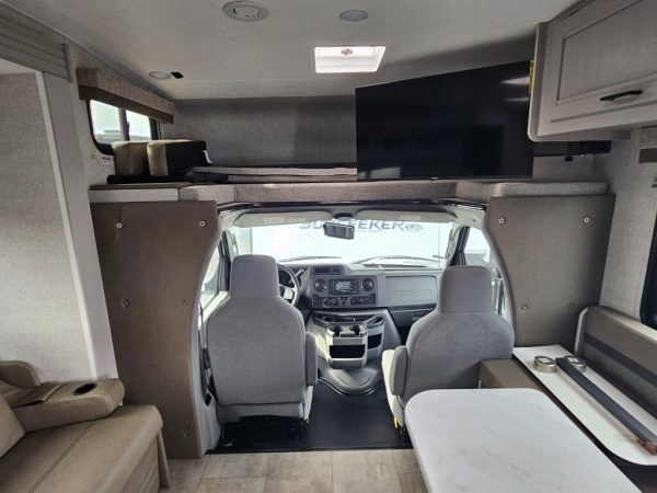 2024 Coachmen Freelander 26DS - Image 6
