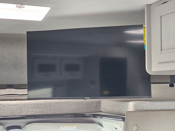 2024 Coachmen Freelander 26DS - Image 7