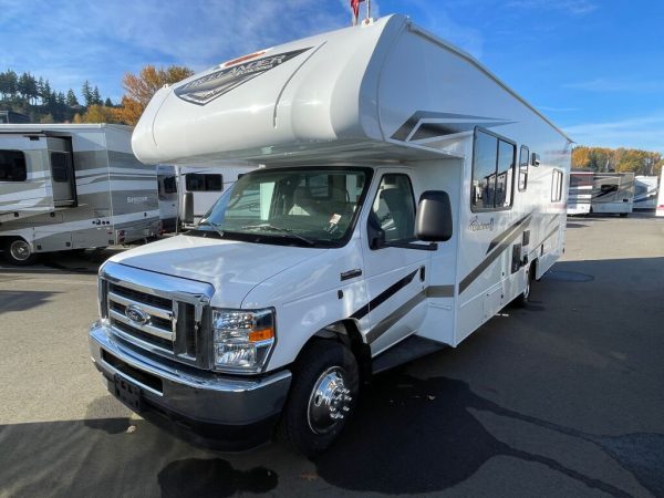 2024 Coachmen Freelander 27QB - Image 2