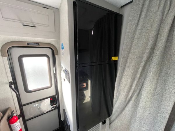 2024 Coachmen Freelander 27QB - Image 12