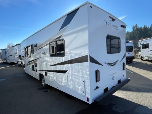 2024 Coachmen Freelander 27QB - Image 3