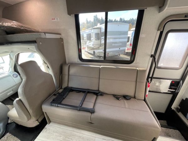 2024 Coachmen Freelander 27QB - Image 8