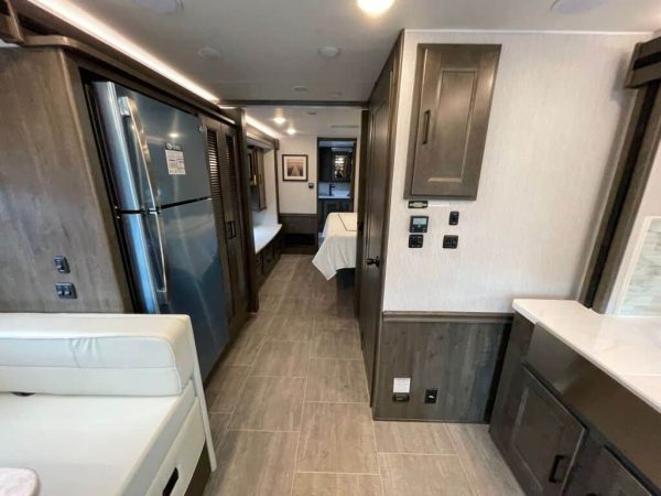2024 Coachmen Sportscoach 411TS - Image 14