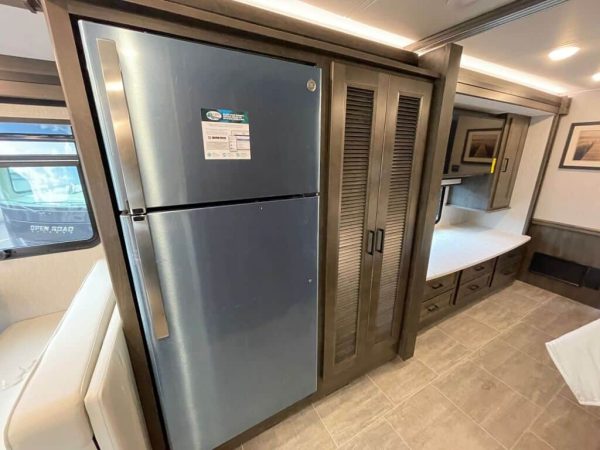 2024 Coachmen Sportscoach 411TS - Image 15