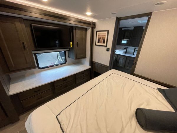 2024 Coachmen Sportscoach 411TS - Image 19