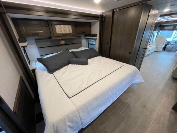 2024 Coachmen Sportscoach 411TS - Image 20