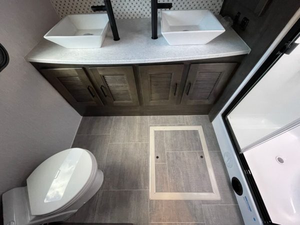 2024 Coachmen Sportscoach 411TS - Image 22