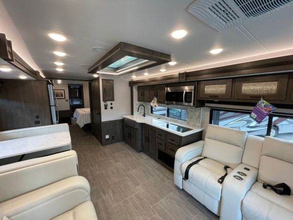 2024 Coachmen Sportscoach 411TS - Image 27