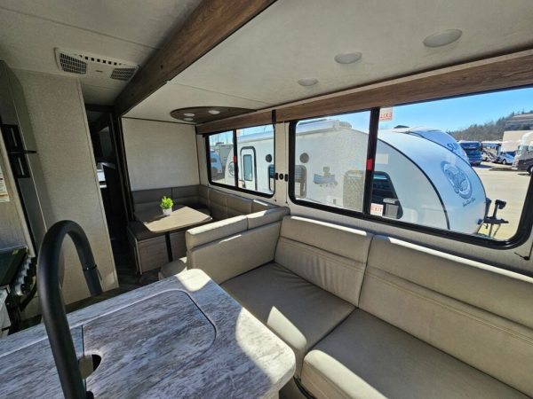 2025 CrossRoads Zinger ZR328SB - Image 14
