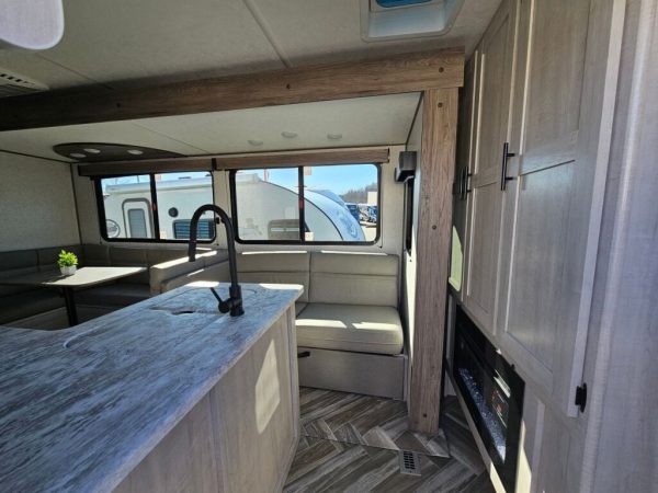 2025 CrossRoads Zinger ZR328SB - Image 7