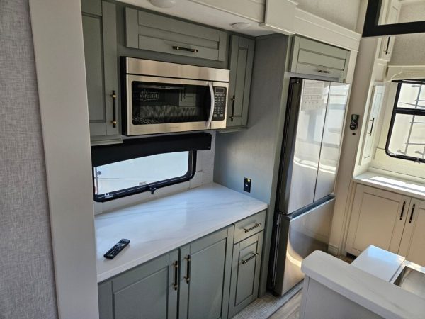 2024 Crossroads Redwood RW4001LK - Image 7