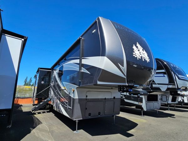 2024 Crossroads Redwood RW4150RD