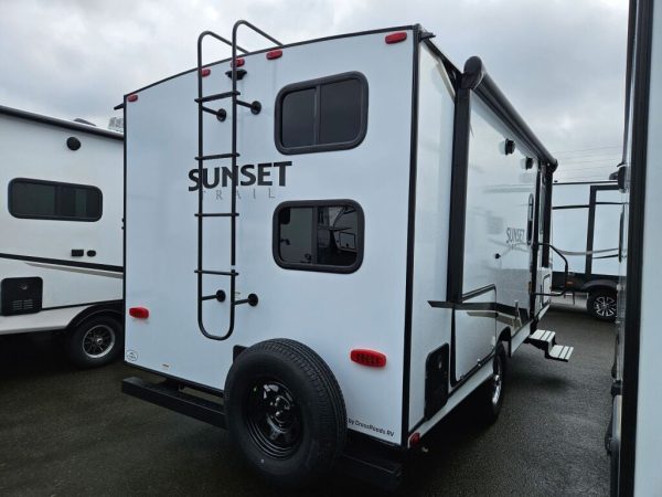 2024 Crossroads Sunset Trail Super Lite SS188BH - Image 3