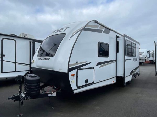 2024 Crossroads Sunset Trail Super Lite SS222RB - Image 3