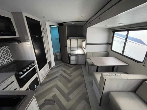 2024 Crossroads Zinger Lite ZR260BH - Image 7