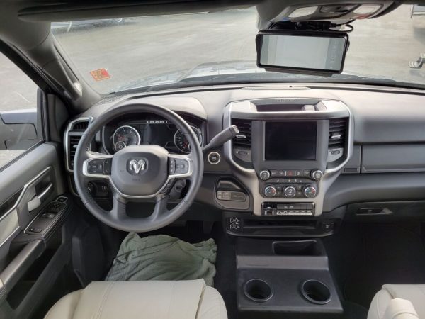 2024 Dynamax Isata 5 Series 28SS - Image 6