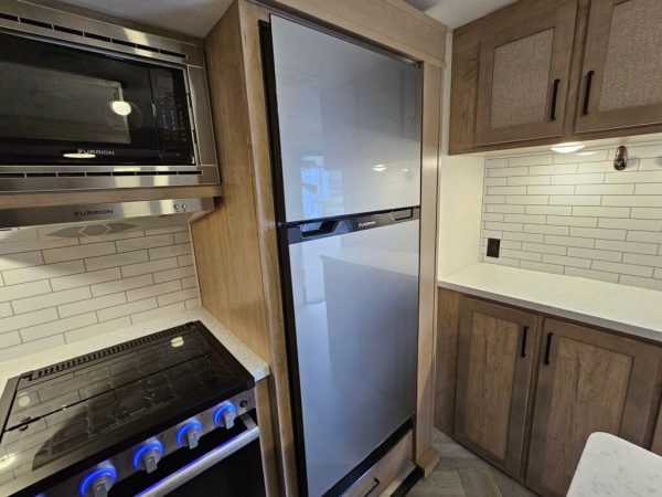 2024 Ember Touring Edition 29MRS - Image 27