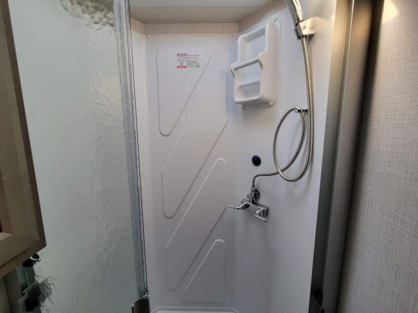 2024 Fleetwood Flair 28A - Image 13