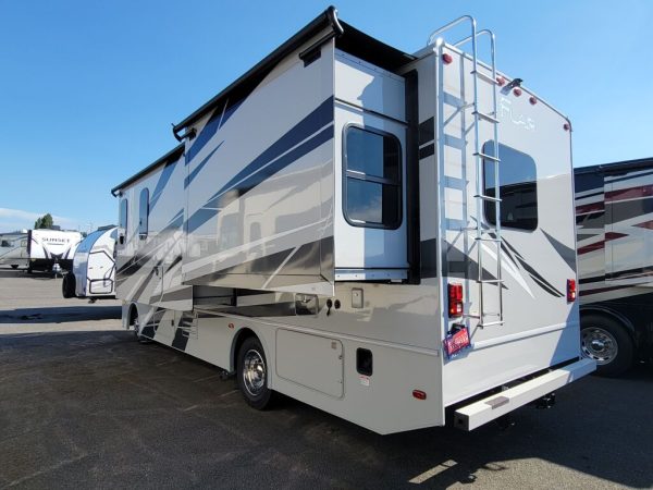 2024 Fleetwood Flair 28A - Image 3